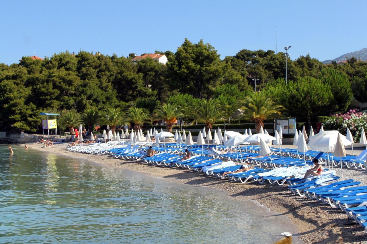 Apartments With A Parking Space Podstrana, Split - 17586 Esterno foto