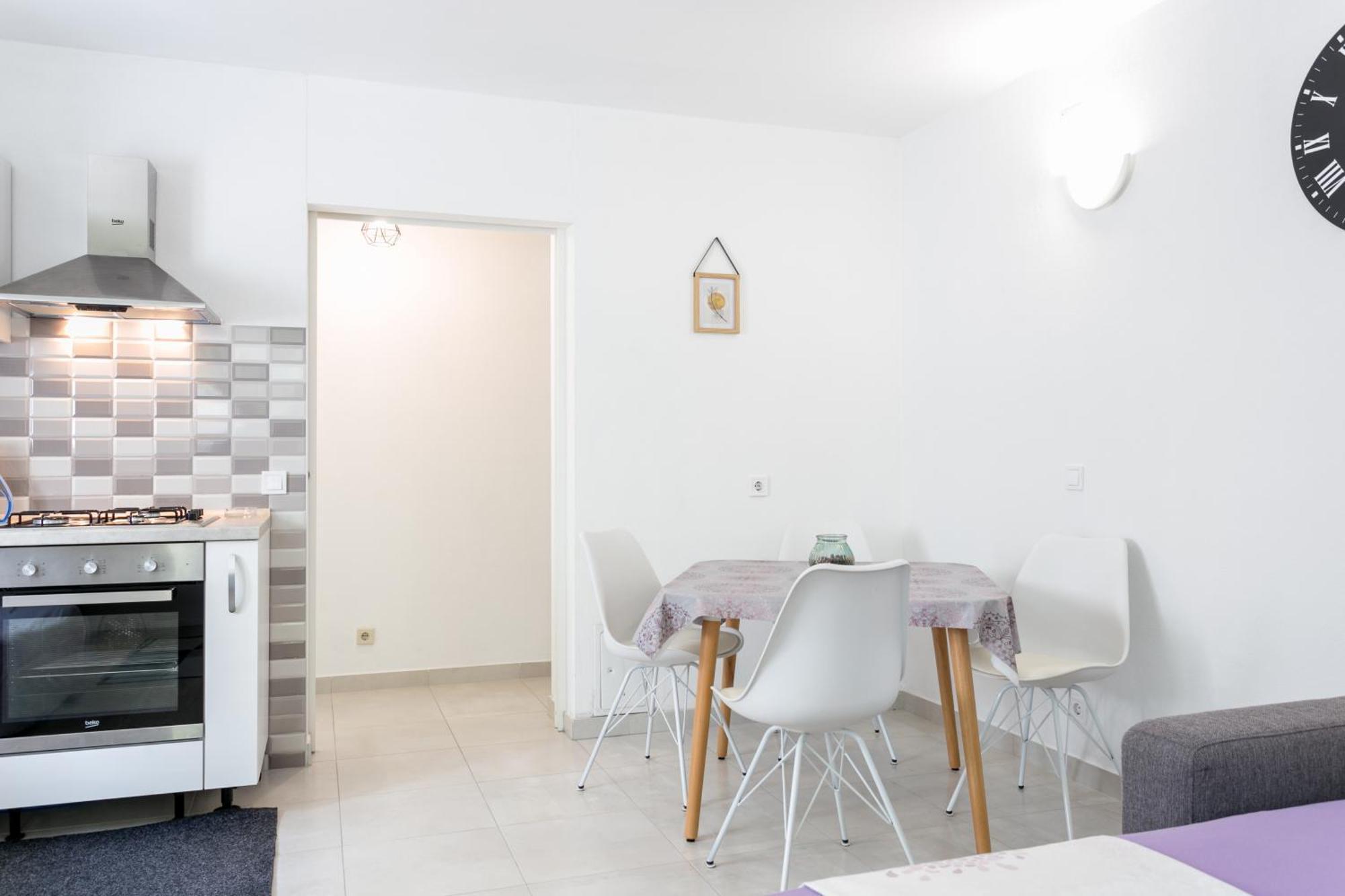 Apartments With A Parking Space Podstrana, Split - 17586 Esterno foto